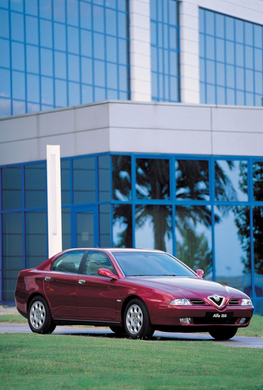  Alfa Romeo 166 (936) 1998 года  (фото 29 из 73)